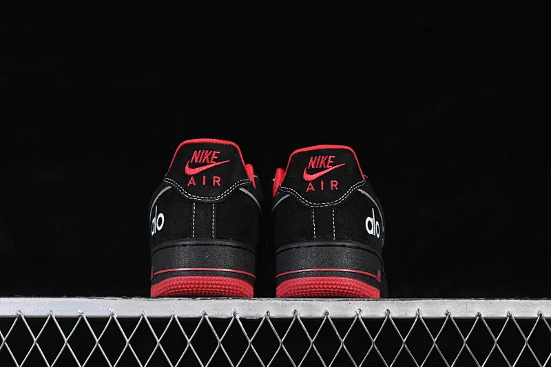 All categories Nk Air Force 1 Air Force series Nk Air Force 1 Low Air Force low-top Nike Air Force 1'07 Low black and red style Air Force 1 low-top casual sneakers SS1979-009